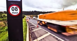 Radar Registra Velocidades Surreais na RJ-130: Motoristas Reclamam de Falhas nos Equipamentos Radar